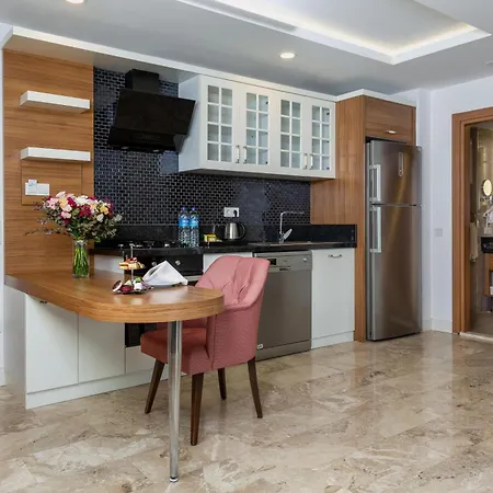 Hotel Greenwood 5*