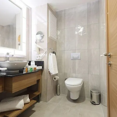 Greenwood Hotel 5*